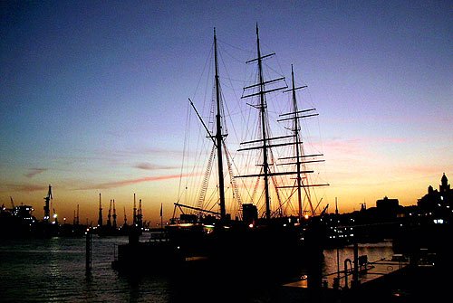 Rickmer Rickmers im Hamburger Hafen