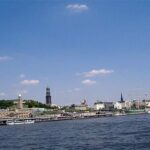 Hamburg Landungsbruecken mit Alter Elbtunnel