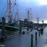 Fischkutter in Harlesiel bei Sturm - Ostfriesland Bilder