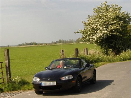 mazda-mx5-landstrasse.jpg