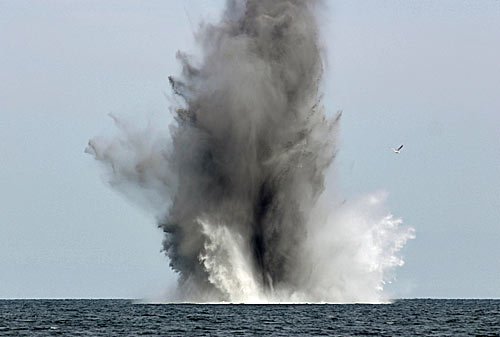 Spengung einer Ankertaumine in der Ostsee