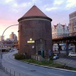 Restaurant in Hamburg - Alter Luftschutzbunker am Baumwall