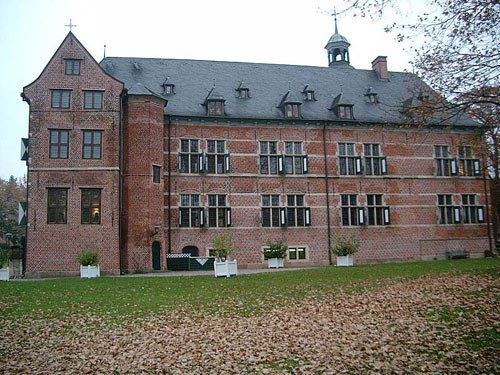 Schloss Reinbek im Herbst