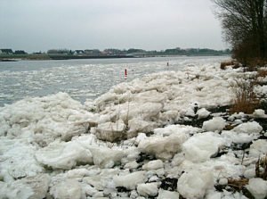 Eis auf der Elbe – Winter Bilder