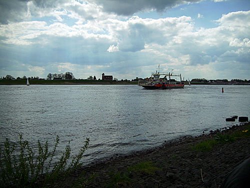 Elbe bei Hamburg Zollenspieker