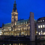 Hamburg - Rathaus bei Nacht