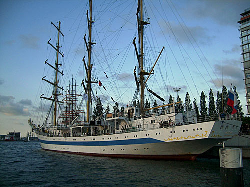 Segelschulschif Mir