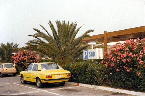 BMW 518 E12 in Südfrankreich Cap 3000 in Nizza